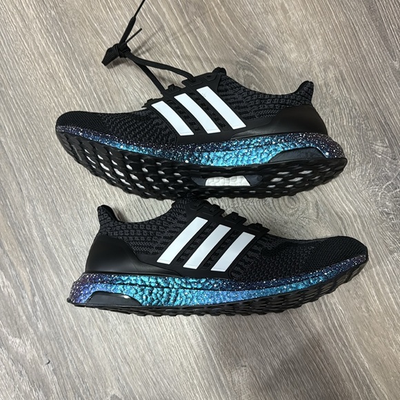 Adidas Ultra Boost DNA 5.0 - Picture 2 of 8